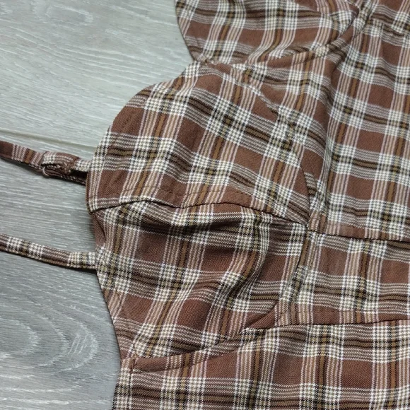 H&M Brown Plaid Camisole Top - Picture 4 of 16